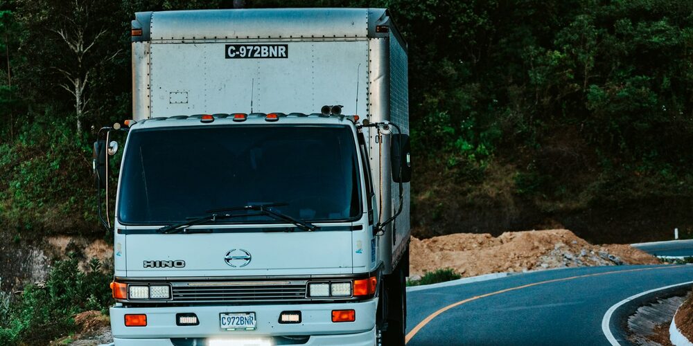 Iron Lion 26-foot box truck — Classification